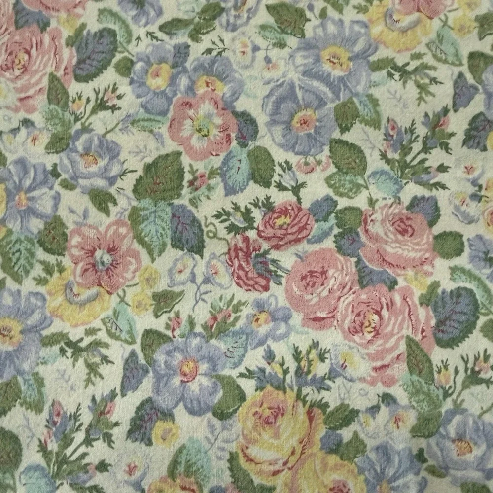 Vintage Laura Ashley Oval Tablecloth Cottagecore Floral Rose Chintz 76 x 56